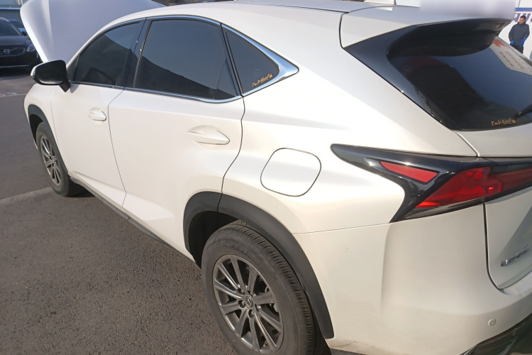 雷克萨斯NX 2020款 200 前驱 锋行版 国VI车身外观4