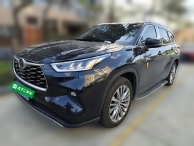 丰田 汉兰达 2022款 双擎 2.5L 四驱尊贵版 7座