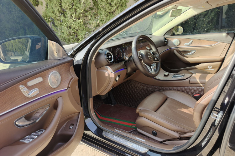 奔驰E级 2020款 E 260 L中控内饰7003