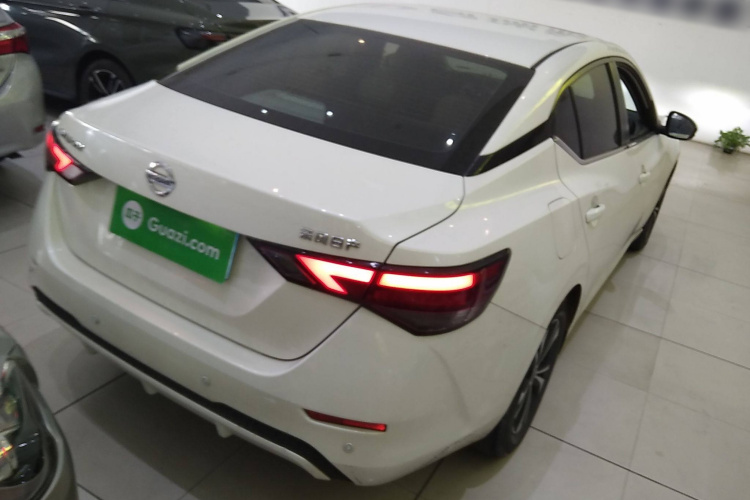 日产 轩逸 2021款 1.6L XL CVT悦享版车身外观7