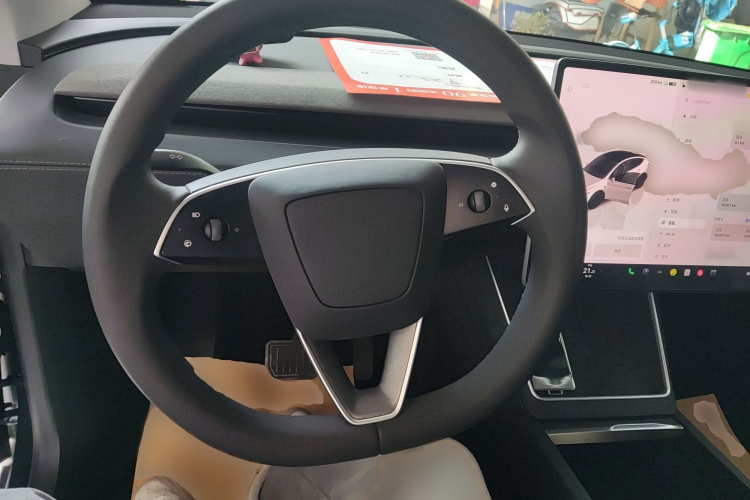特斯拉 Model Y 2025款 后轮驱动版局部细节13