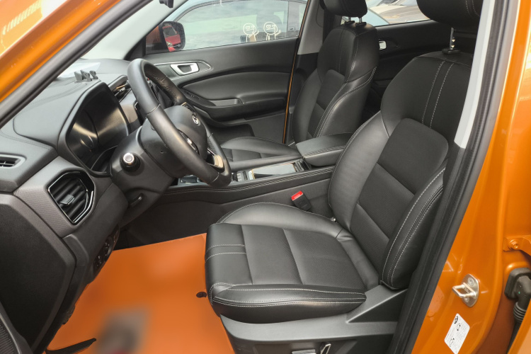 奇瑞 瑞虎5x 2019款 1.5L CVT智耀版中控内饰19