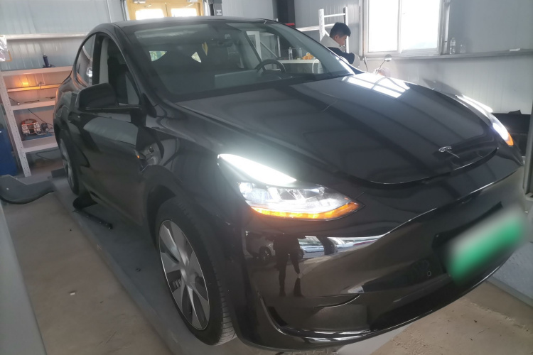 特斯拉 Model Y 2022款 后轮驱动版车身外观6002