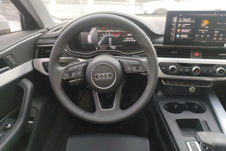 奥迪A4L 2022款 40 TFSI 时尚动感型局部细节13