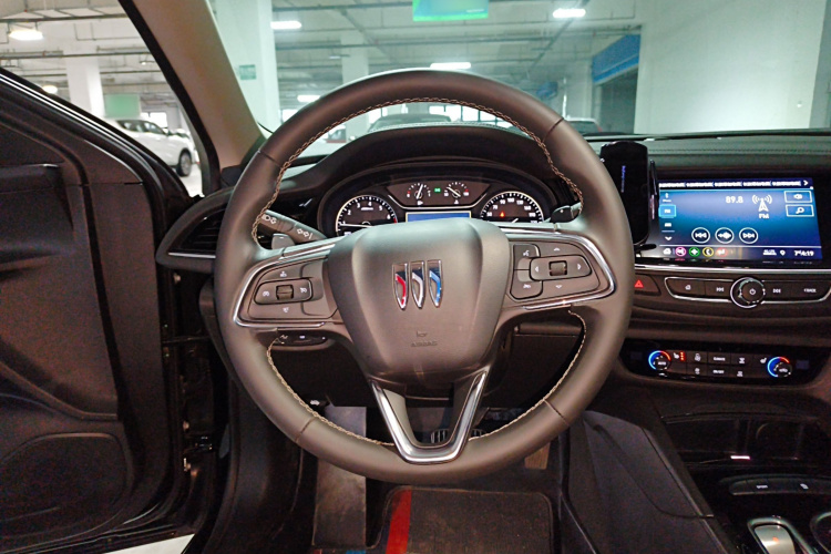 别克 君威 2024款 25T 超享版中控内饰13
