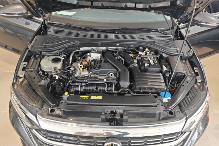 大众 速腾 2023款 300TSI DSG卓越版机舱底盘24