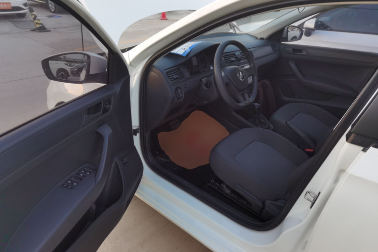 大众 桑塔纳 2021款 1.5L 自动风尚版中控内饰7003