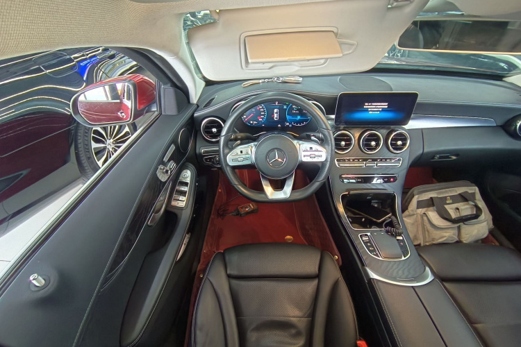 奔驰C级 2020款 C 260 L 运动版局部细节13