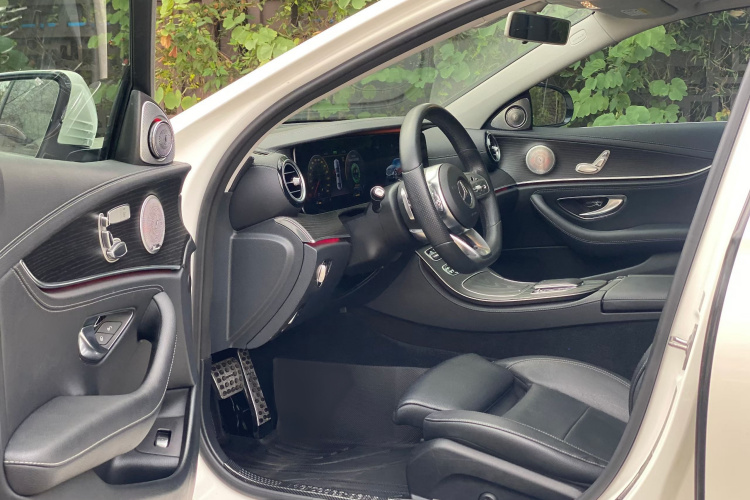 奔驰E级 2020款 E 260 L 运动型中控内饰7006