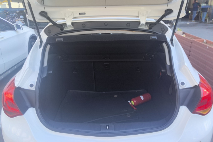 别克 英朗 2014款 XT 1.6L 自动时尚版局部细节23