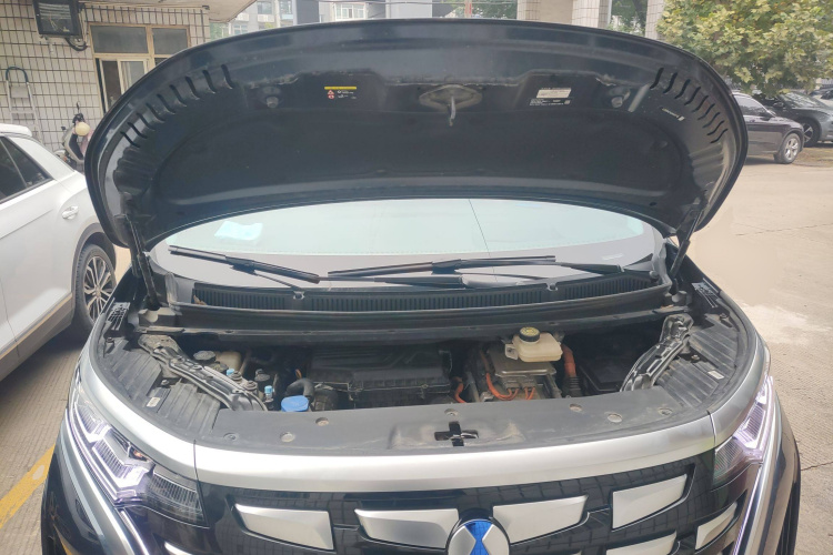 腾势D9 2022款 DM-i 970 四驱旗舰型局部细节24