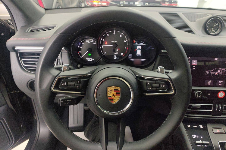 保时捷 2023款 Macan 2.0T中控内饰13