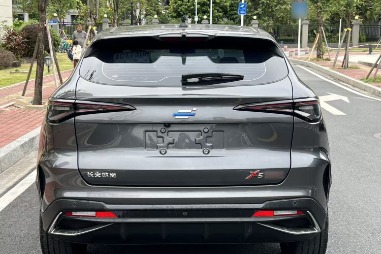 长安欧尚X5 PLUS 2023款 改款 1.5T DCT卓越型车身外观6004