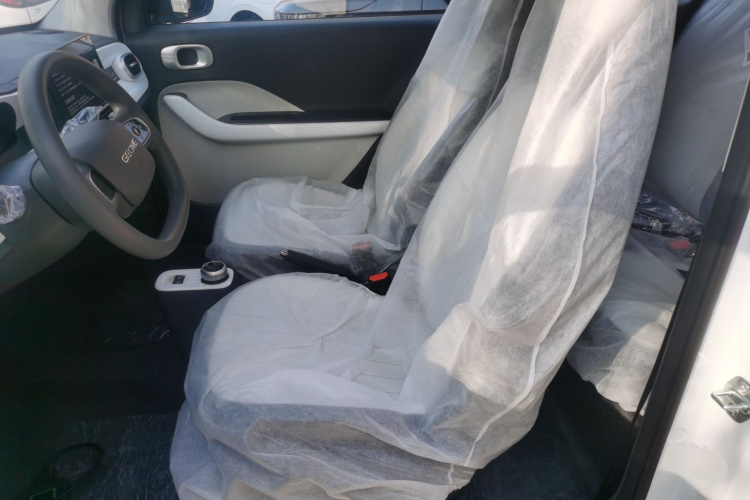 吉利银河 2025款 210km 熊猫卡丁局部细节19