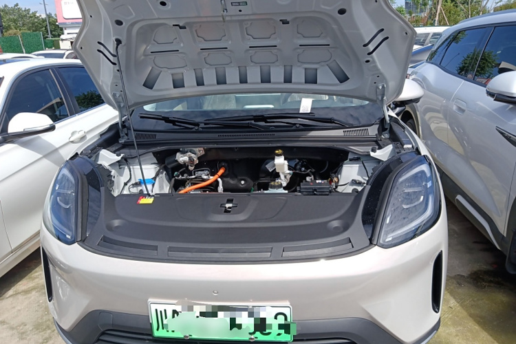 五菱汽车 缤果S 2025款 325km 尊享款机舱底盘24