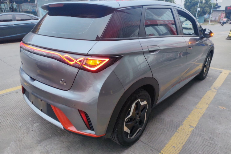 比亚迪 海豚 2021款 405km 自由版车身外观7