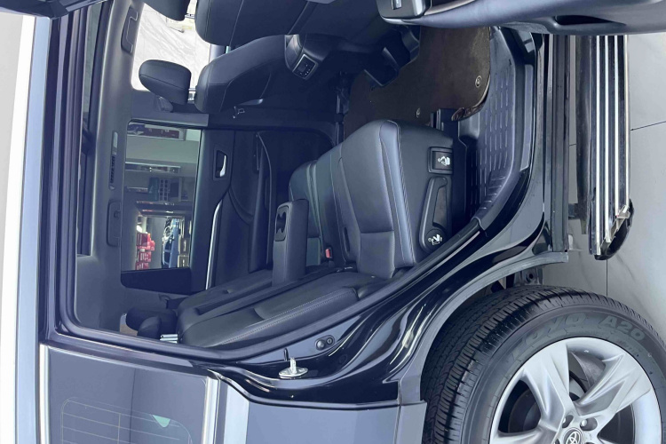 丰田 汉兰达 2018款 2.0T 四驱豪华版 7座 国VI中控内饰7004