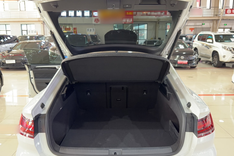 一汽-大众CC 2023款 330TSI 炫目版局部细节23