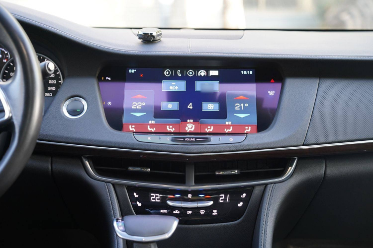 凯迪拉克CT6 2017款 28T 精英型中控内饰7005