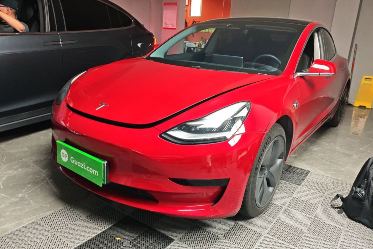 特斯拉 Model 3 2020款 改款 标准续航后驱升级版车身外观1