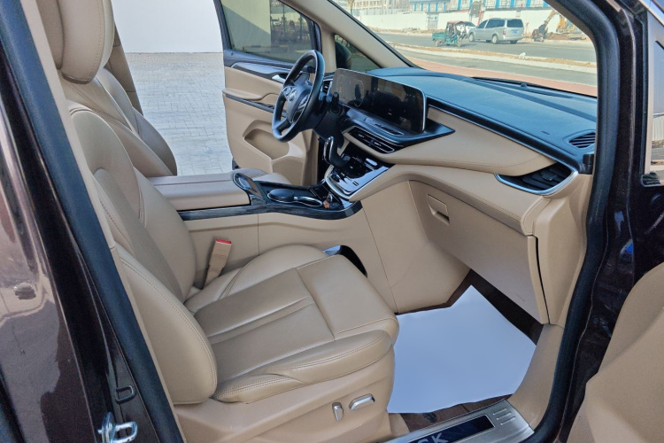 别克GL8 2020款 ES陆尊 653T 豪华型中控内饰7005