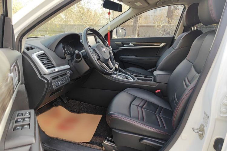 东风风神AX7 2016款 2.0L 自动智逸型中控内饰7001