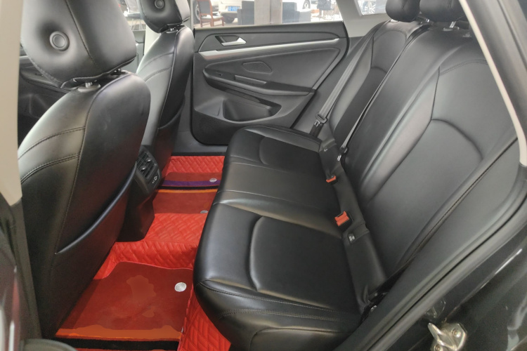 大众 2024款 凌渡L 200TSI DSG潮辣版中控内饰7004