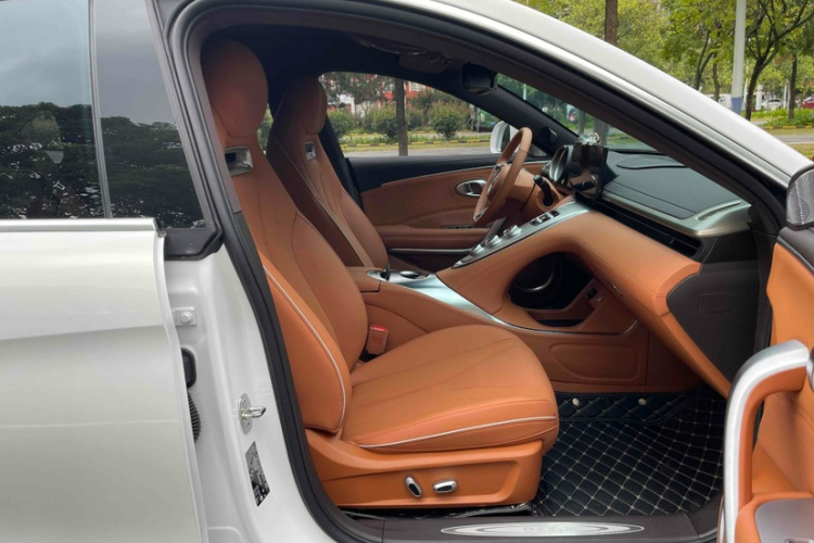 欧拉闪电猫 2022款 555km 尊贵版中控内饰7010