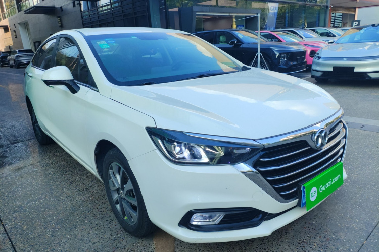 北京汽车 绅宝D50 2018款 1.5L CVT尊贵智驾版车身外观3