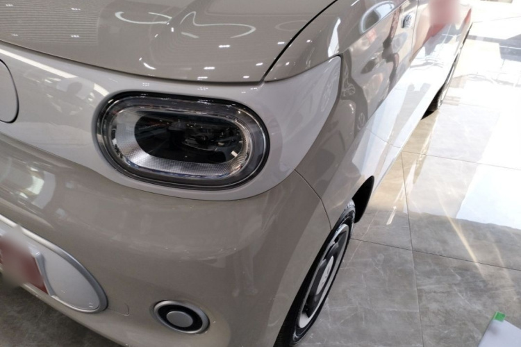 五菱汽车 宏光MINIEV 2024款 第三代 215km 青春版车身外观6008