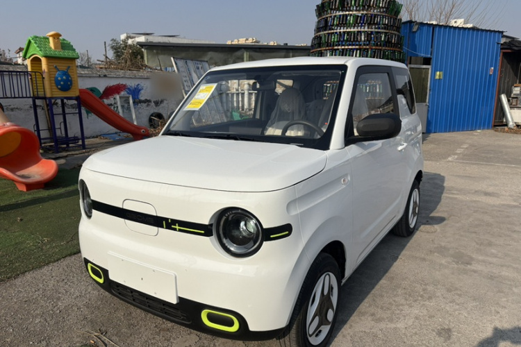 吉利银河 熊猫 2025款 210km 元气熊车身外观6007