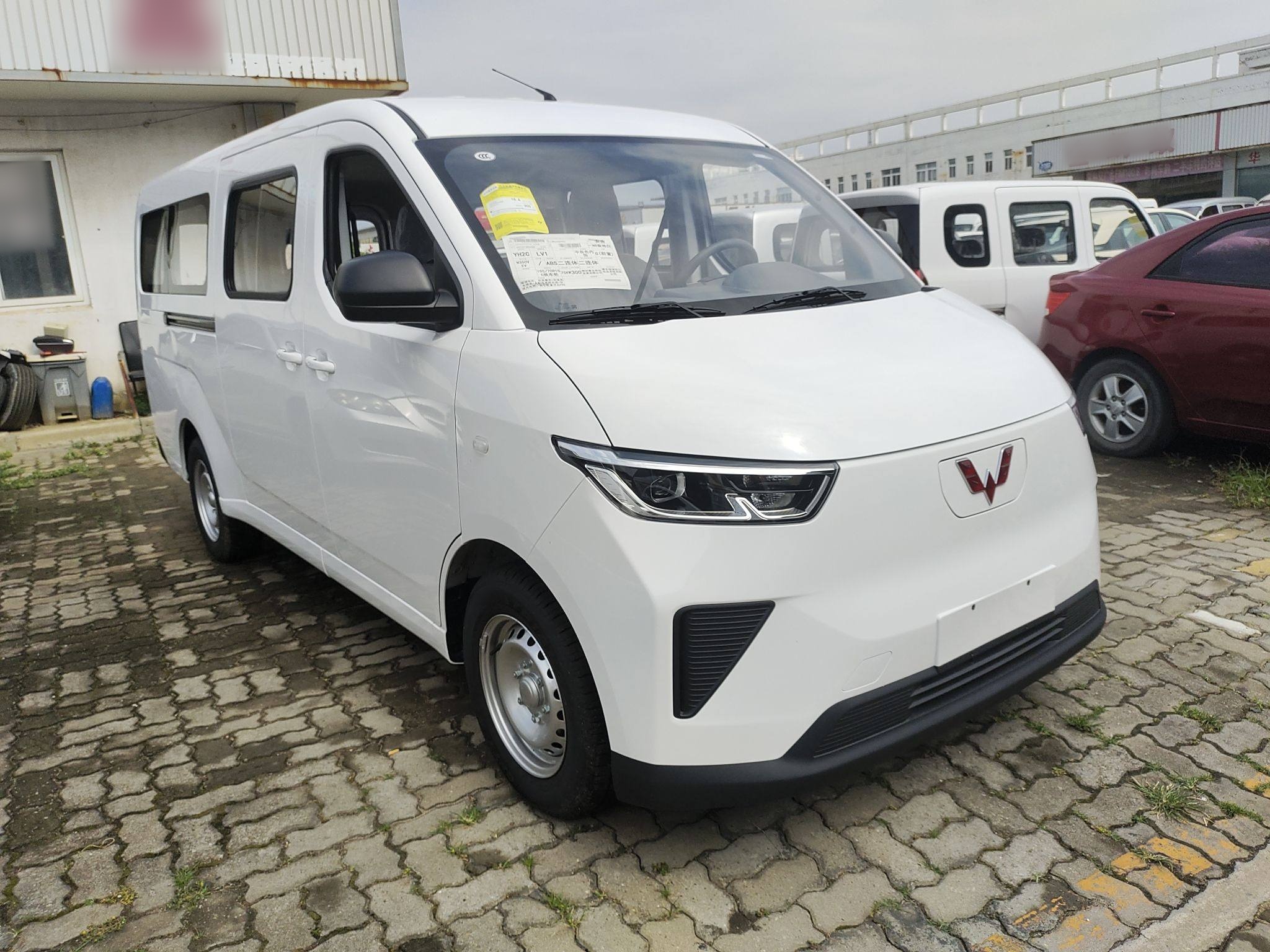 五菱汽车 五菱扬光 2024款 300KM 舒适型客车版 75kW