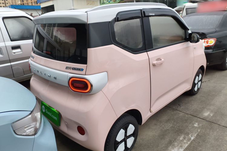 五菱汽车 宏光MINIEV 2024款 第三代 215km 进阶版车身外观7