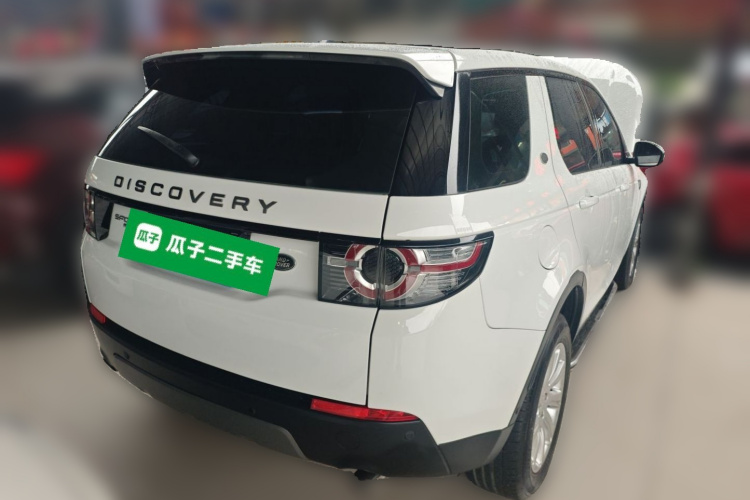 路虎 发现神行 2018款 240PS SE版车身外观7