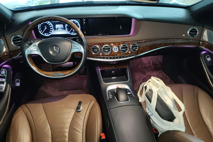 奔驰S级 2014款 S 500 L中控内饰12