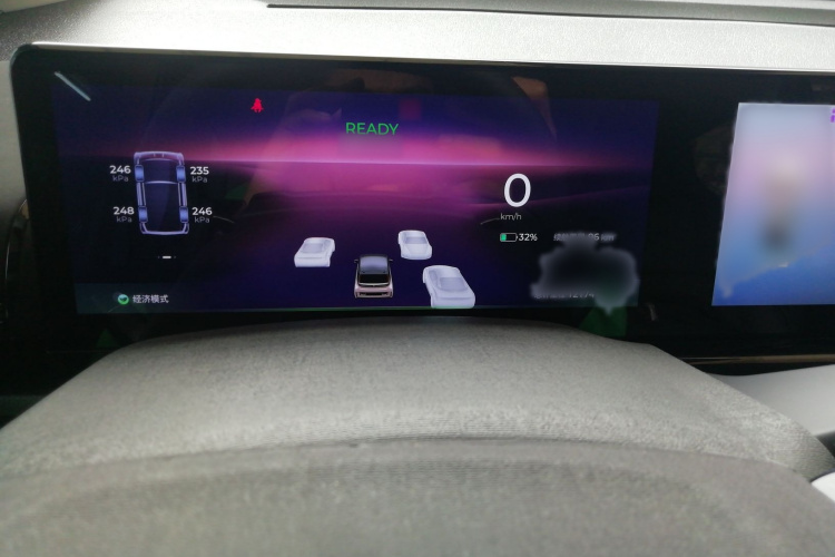 宝骏KiWi EV 2023款 大疆版 三元锂局部细节14