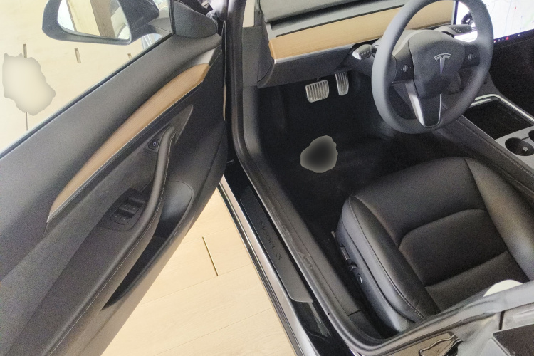 特斯拉 Model 3 2021款 标准续航后驱升级版 3D6中控内饰7003