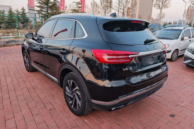 红旗HS5 2022款 改款 2.0T 智联旗享版车身外观6009