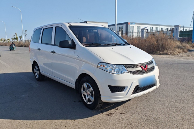 五菱汽车 五菱宏光 2020款 1.2L S基本型国VI LSI车身外观6002