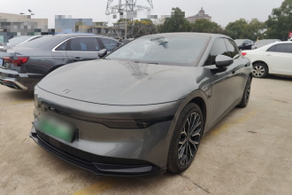 极氪007 2024款 后驱增强版 75kWh