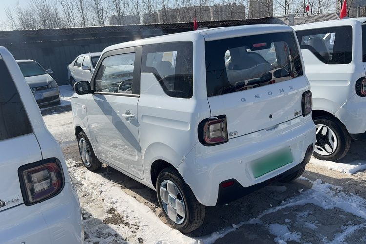 吉利银河 2024款 熊猫mini 200km 耐力熊车身外观6004