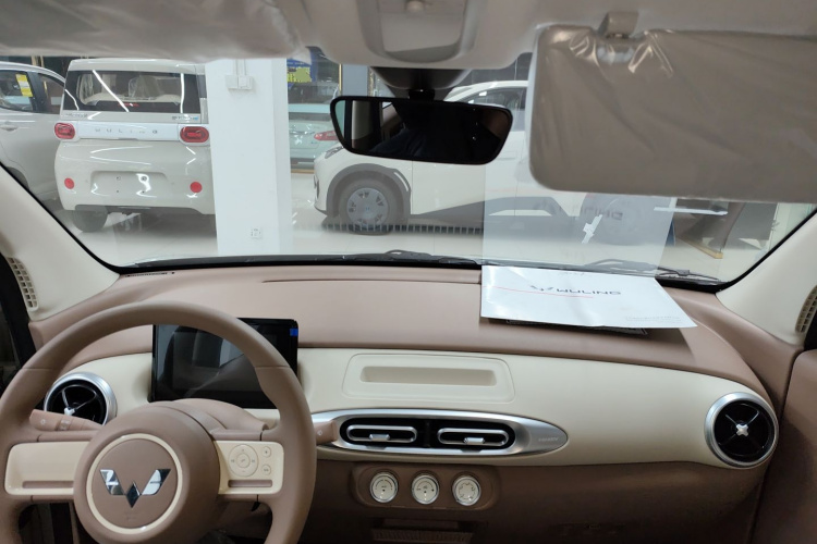 五菱汽车 宏光MINIEV 2025款 四门版 进阶款中控内饰12