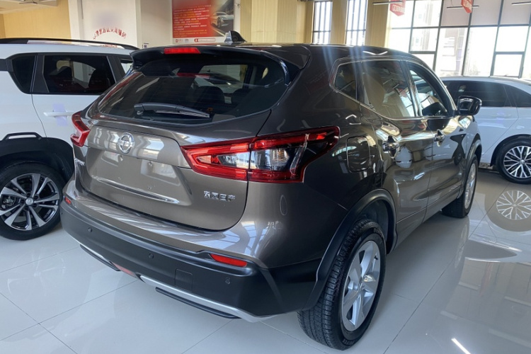 日产 逍客 2022款 2.0L CVT XV智享版车身外观6005