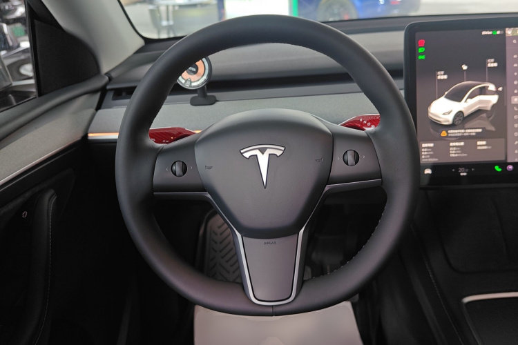 特斯拉 Model Y 2024款 长续航全轮驱动版中控内饰13