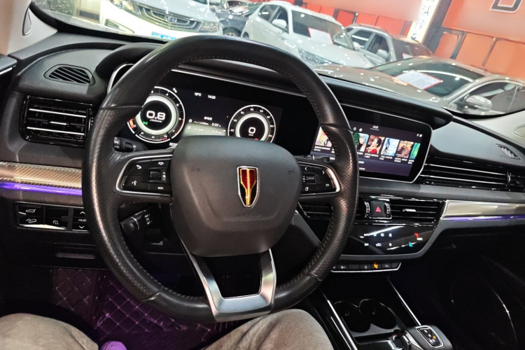 红旗HS5 2019款 2.0T 智联旗享四驱版中控内饰12