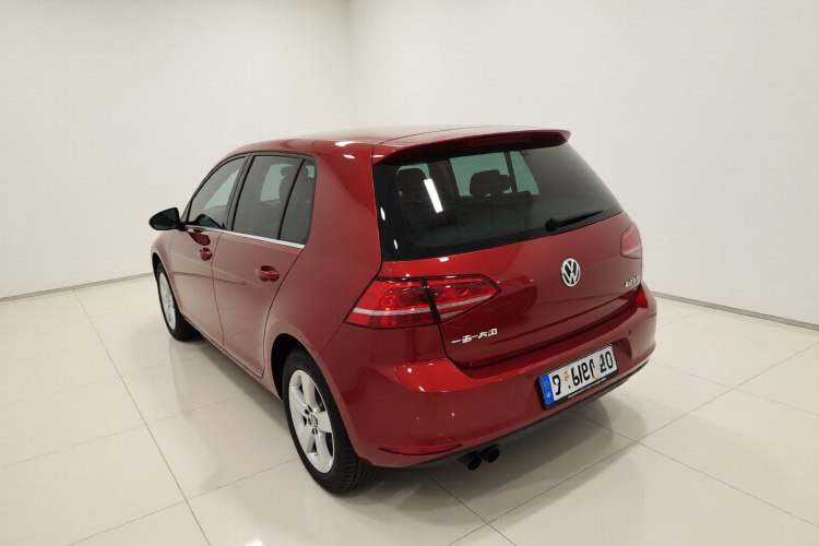 大众 高尔夫 2015款 1.4TSI 自动舒适型车身外观5