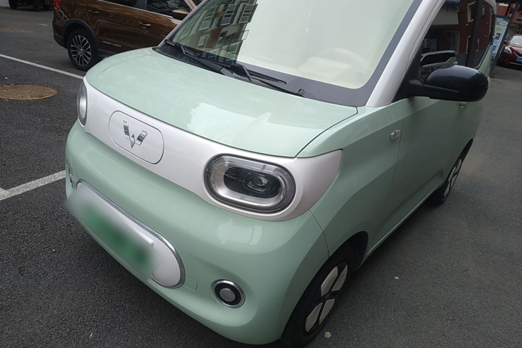 五菱汽车 宏光MINIEV 2024款 第三代 215km 进阶版车身外观1