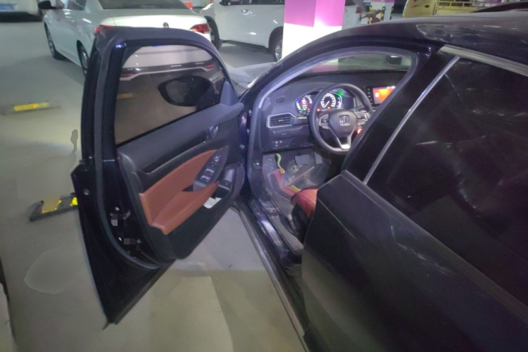 本田 英仕派 2019款 锐·混动 2.0L 净雅版 国VI中控内饰20