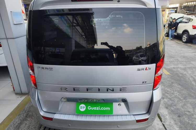 江淮瑞风 瑞风L5 2022款 2.0T 自动商务版车身外观6004