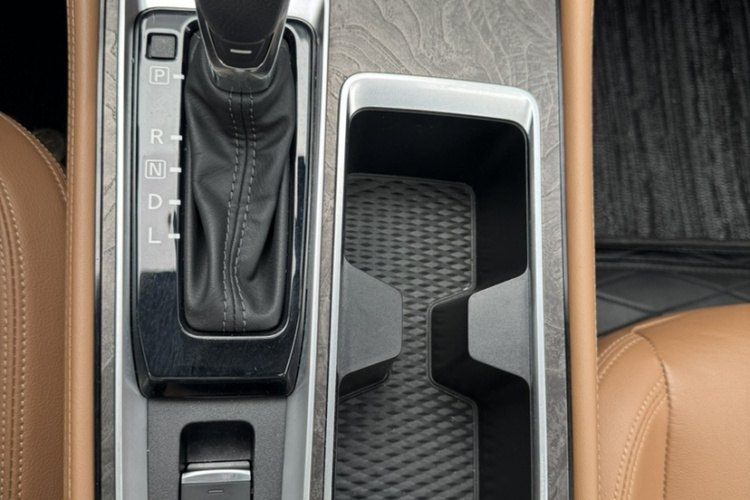 日产 天籁 2022款 2.0L XL-TLS 悦享版局部细节18